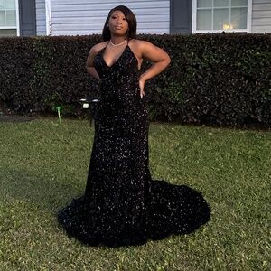 Black prom dress